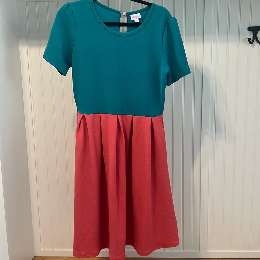 LuLaRoe Amelia